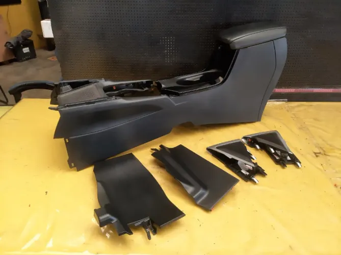 Console Central Corolla Cross Xre 2022 2023 Leia