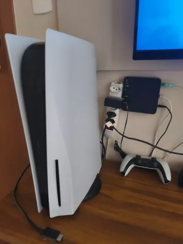 Playstation 5 fat com leitor + 2 controles em estado de novo.