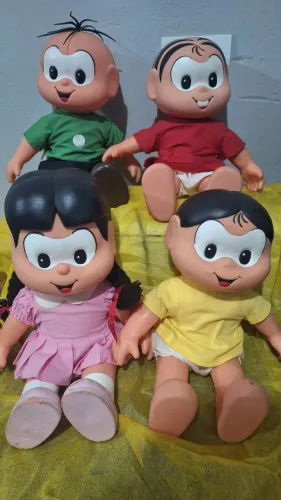 Lote com 4 bonecos clássicos da Turma da Mônica (Mônica, Cebolinha, Magali e Rosinha)