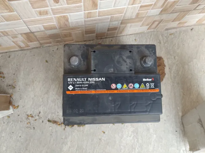 Bateria Automotiva Renault/Nissan Heliar 50Ah - Para Recuperação / Sucata