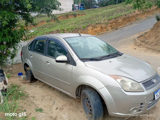 Ford Fiesta Sedan 1.0 8V Flex 4P 2008