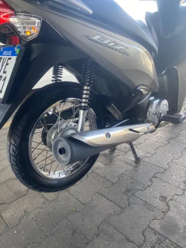 Honda Biz 2023 110i único dono
