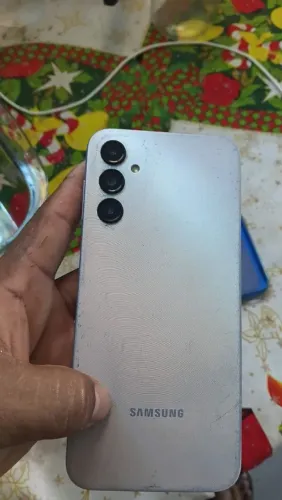 Tudo ótimo so com marcas de uso