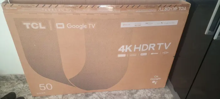 TV SMART TCL 50 POLEGADAS 4K BORDA INFINITA  ..PRA SAIR LOGO 1.200 NO PIX 
