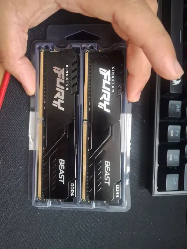Kit 2 x Memoria ram nova. KINGSTON ddr4 8gb 3200MHz  total 16gb