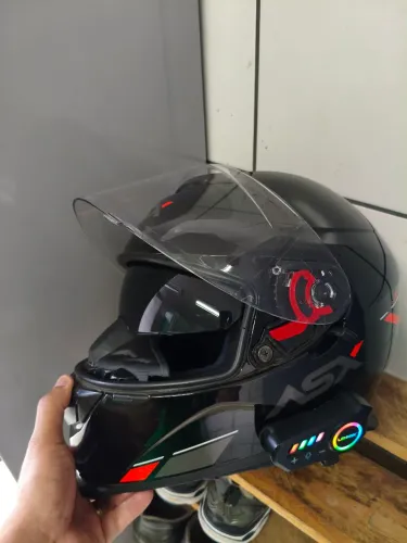 Asx com óculos interno