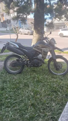 Yamaha Lander 250 camuflada Vo