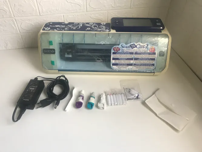 Máquina de corte Scanncut 2 Brother CM650W