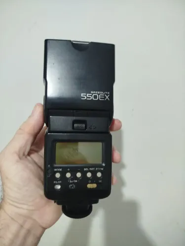 Flash 550EX Canon