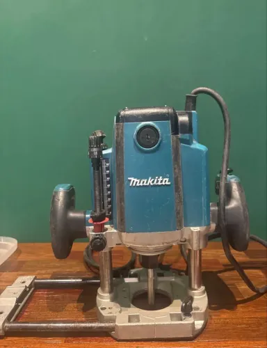 Tupia makita coluna rp1800 220v