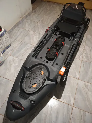 VENDO CAIAQUE COMPLETO + MOTOR