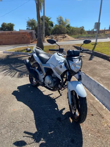 Vendo fazer 250 ano 2014
