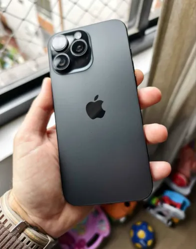 iPhone 16 PRO MAX