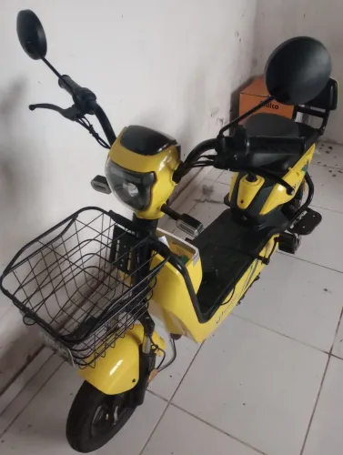 Bicicleta Elétrica Scooter - Amarela, Completa, Econômica!