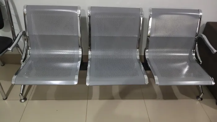 vendo três jogo dessas cadeiras