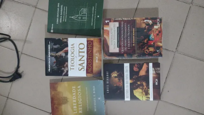 Venda de livros teológicos