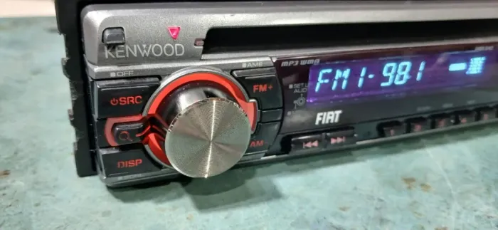 Radio Kenwood KDC-MP6079 Com Bluetooth No Auxiliar