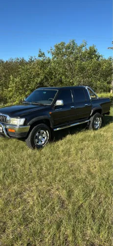 Toyota Hilux CD SRV 4X4 3.0 8V 116cv TB Diesel 2003