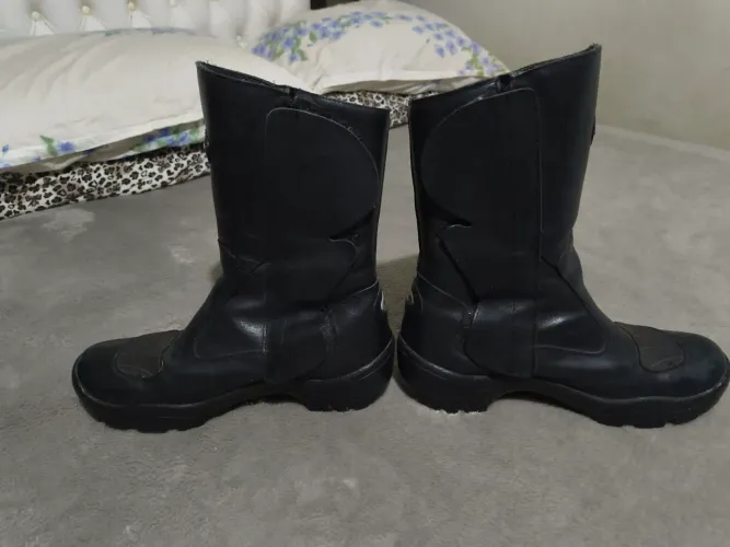 Bota Mondeo Muito Nova! Usa 2x.