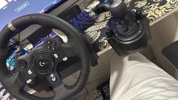 Volante g920 com shifter (estado de novo)