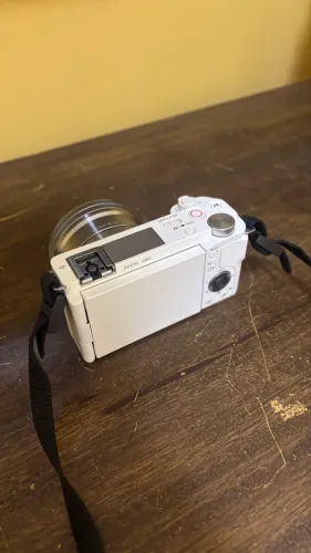Sony ZVE-10 I (Somente corpo)