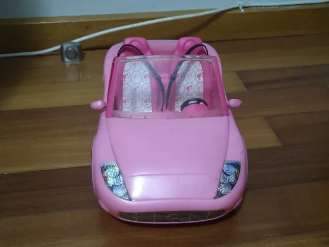 Carro Barbie Rosa - 2010