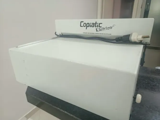 Encadernadora Elétrica Para Espiral 60 Furos - 25 Folhas 127v