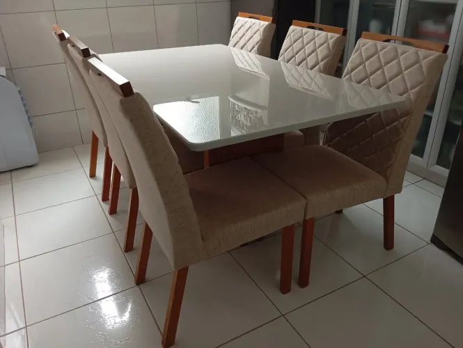 Mesa nova de jantar madeira 