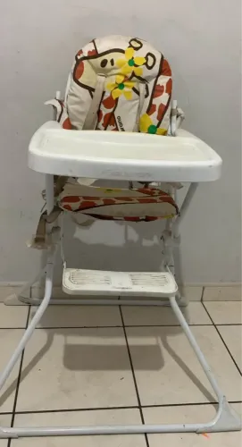 Cadeirão alimentação galzerano