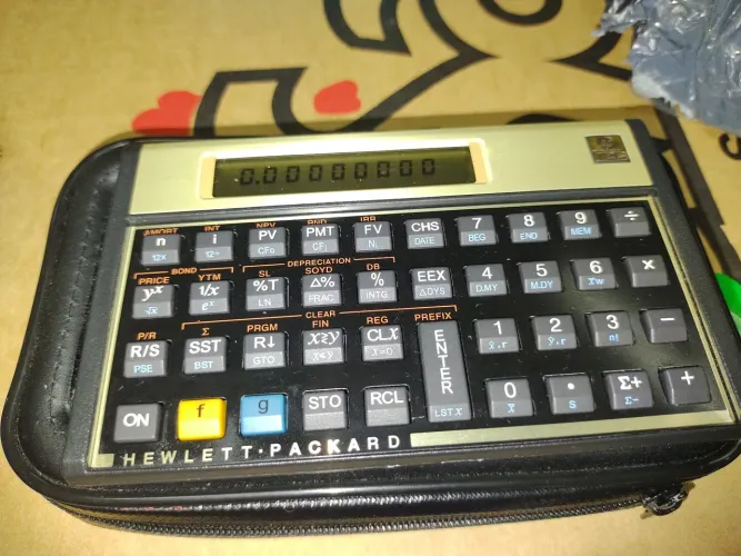 Calculadora HP-12C, financeira, ótimo estado geral, com capa, envio qq local. E outros!