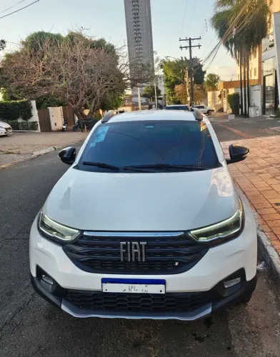 Fiat Strada Volcano 1.3 Flex 8V CD 2026