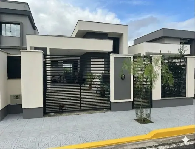 Casa Semimobiliada com 3 Quartos em Areias  Pronta para Morar!