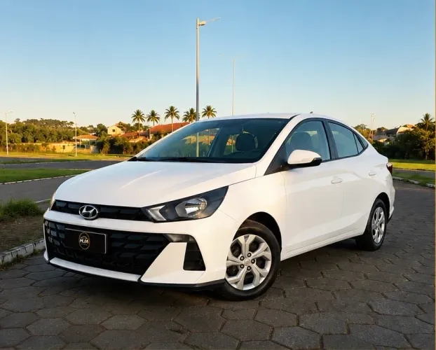 Hyundai HB20S Comfort Plus 1.0 Flex 12V Mec. 2025