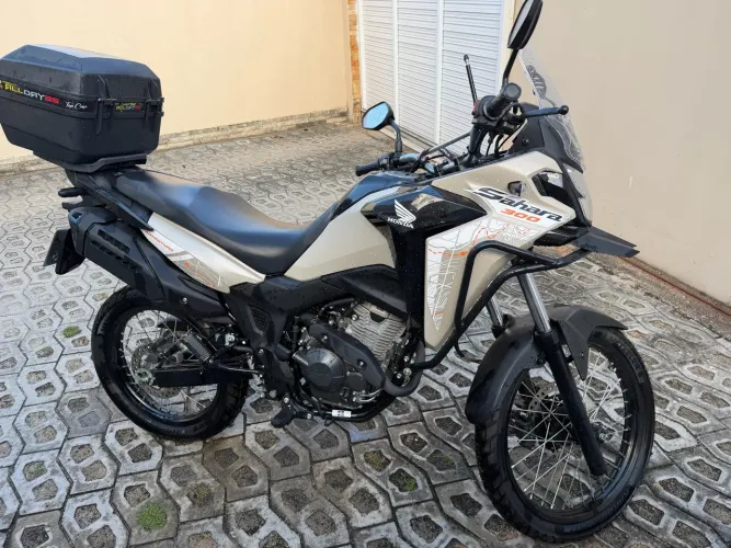 Entrada e já financiada 10 mil , parcelas no meu nome moto já financiada oportunidade