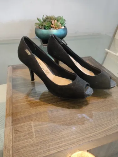 Sapato preto Vizzano