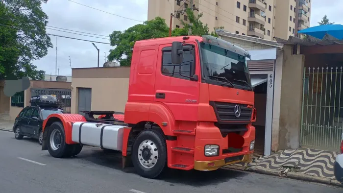 MB Axor 2035 Selado Ar Condicionado Gelando