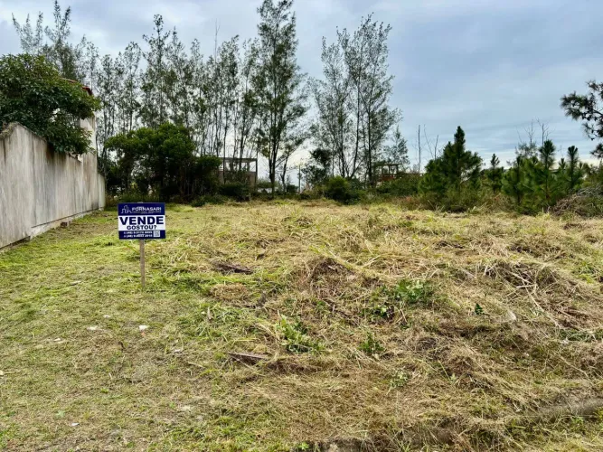 Terreno na Praia do Sol em Laguna - 160 Metros do Mar