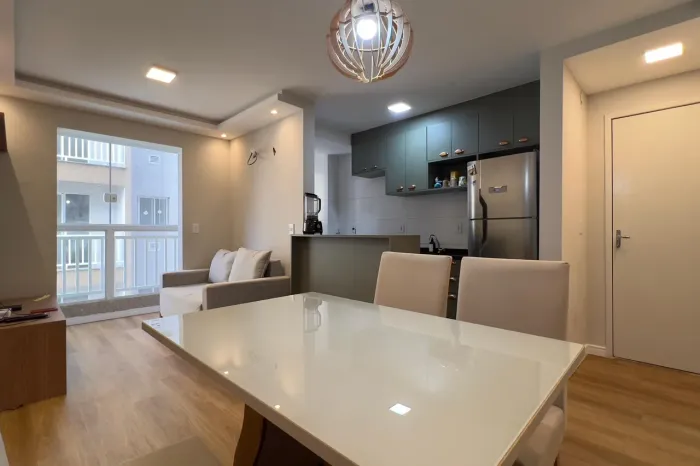 Apartamento com 2 Quarto(s) e 1 banheiro(s) para Alugar, 49 m² por R$ 2700 / Mês
