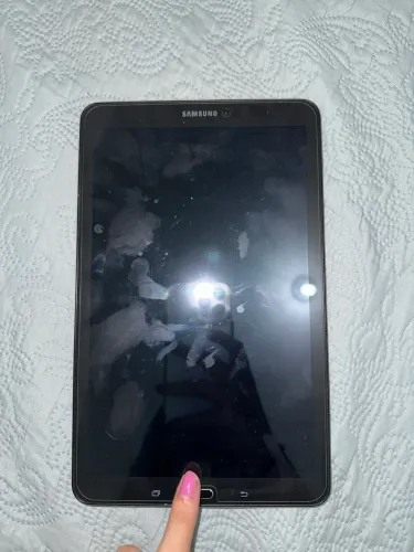 Samsung Galaxy Tab E 9.6 R$200