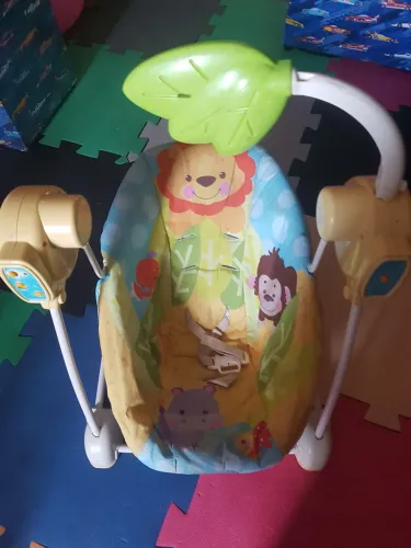 Cadeira de balanço p bebê