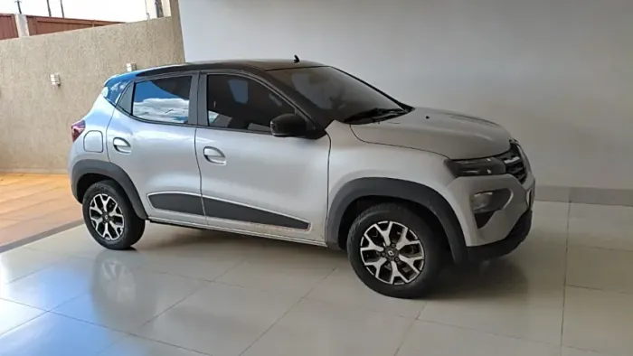 Renault Kwid Intense 1.0 Flex 12V 5P Mec. 2025