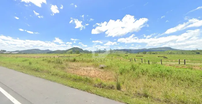 Terreno na BR 470