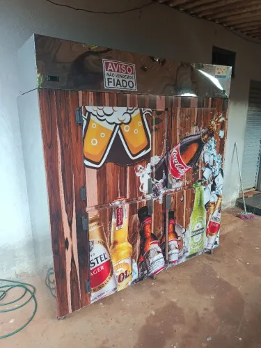 Cervejeira com 2 motores 2mt de largura 2.18 de altura 76cmt de profundidade