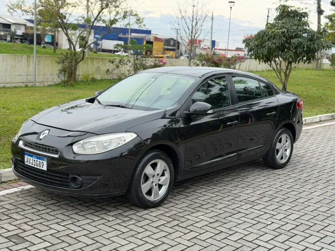 Renault Fluence Sedan Expres. 1.6 16V Flex Mec. 2013