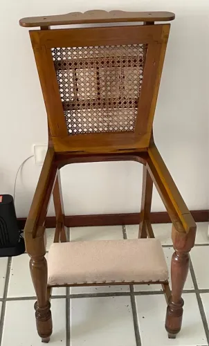 ANTIGA CADEIRA GENUFLEXÓRIO