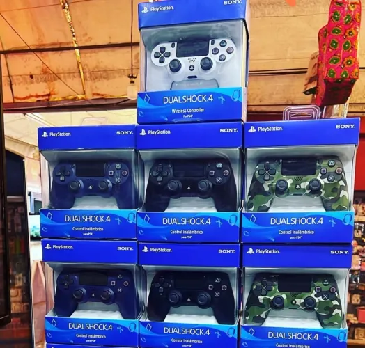 Controle PS4 - várias cores