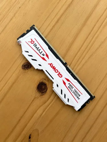 Memória RAM Gamer Gloway DDR4 ? Usada