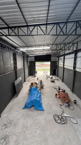 Galpão/Armazém 300m² c/ Mezanino no Novo Aleixo