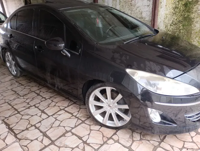 Peugeot 408 Sedan Griffe 1.6 Turbo 16V 4P Aut. 2013