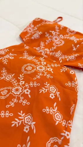 Macaquinho Floral Laranja M | Novo